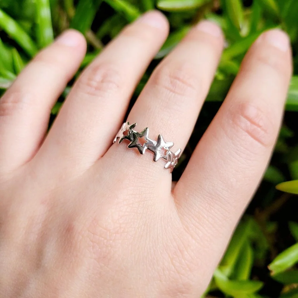 New Classic Silver Simple Dainty Star Ring Band and Toe Ring - Picture 5 of 7